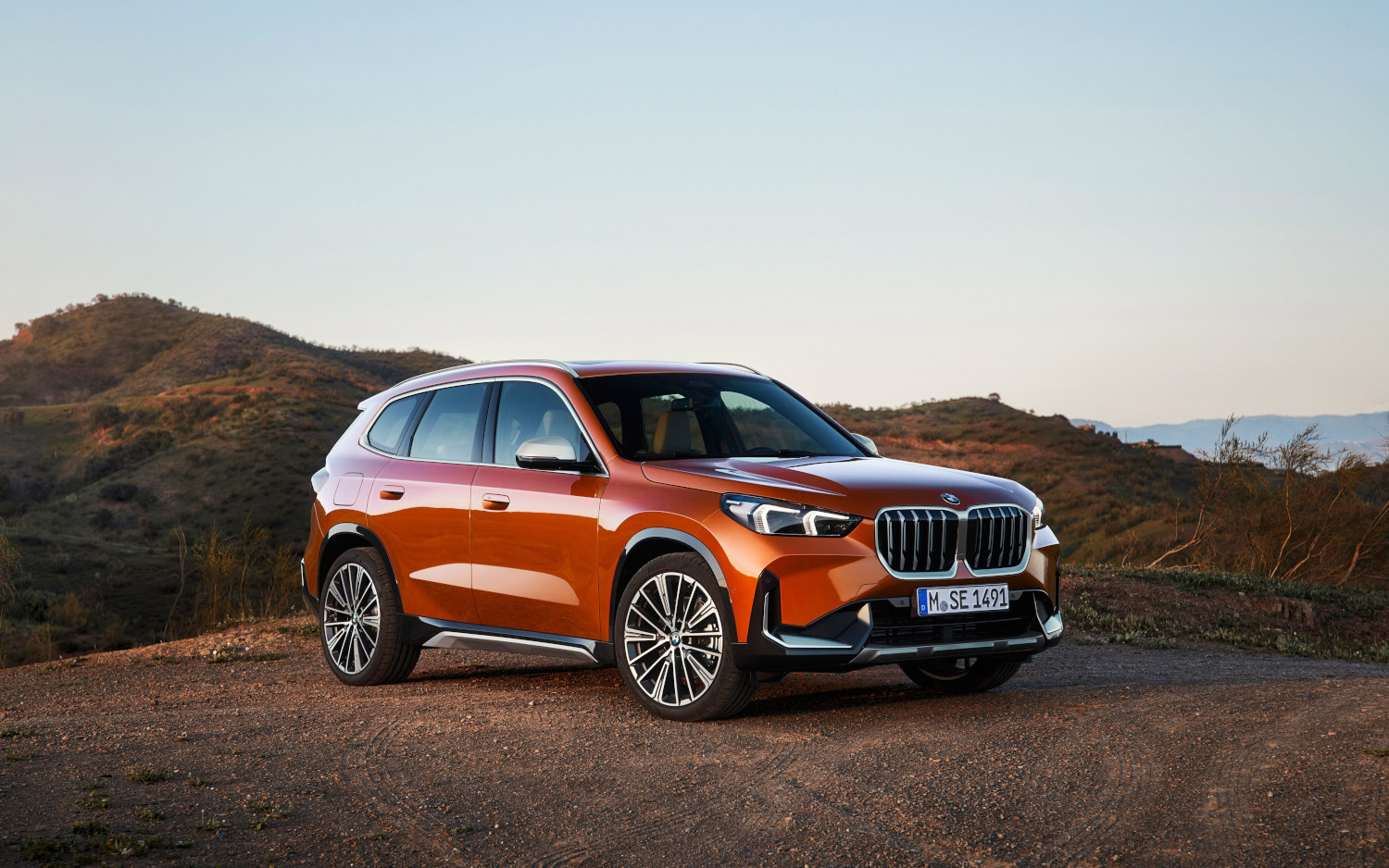 BMW X1 xDrive 23i M Sport 2023 SUV Drive